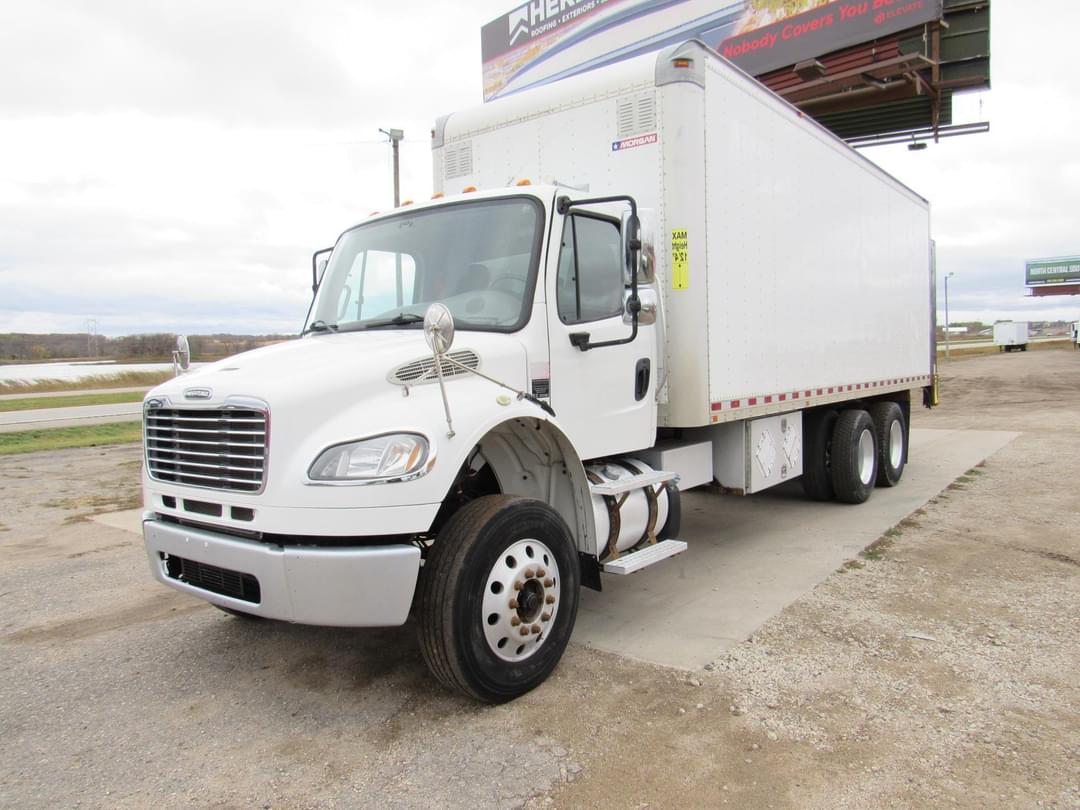 Image of Freightliner Business Class M2 112 Primary image