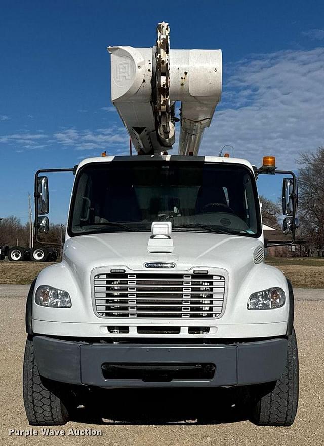 Image of Freightliner Business Class M2 equipment image 1