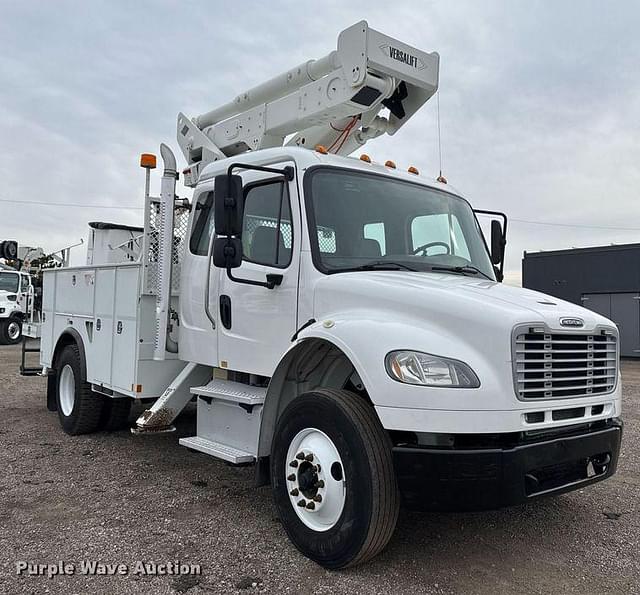 Image of Freightliner Business Class M2 equipment image 2