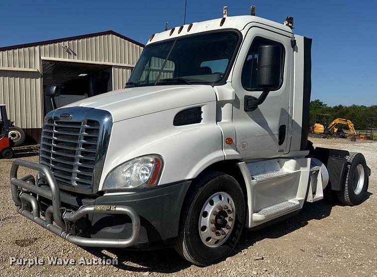 Image of Freightliner Cascadia Primary image