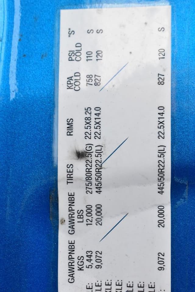 Image of Freightliner Cascadia equipment image 4