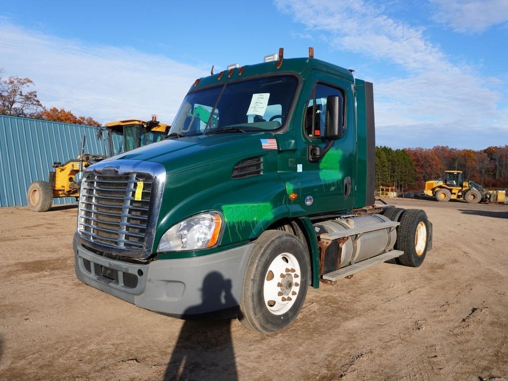 Image of Freightliner Cascadia 113 Primary image