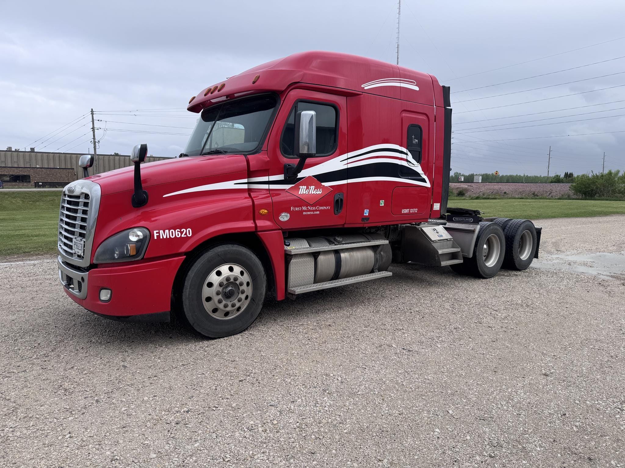 2016 Freightliner Cascadia 113 Equipment Image0