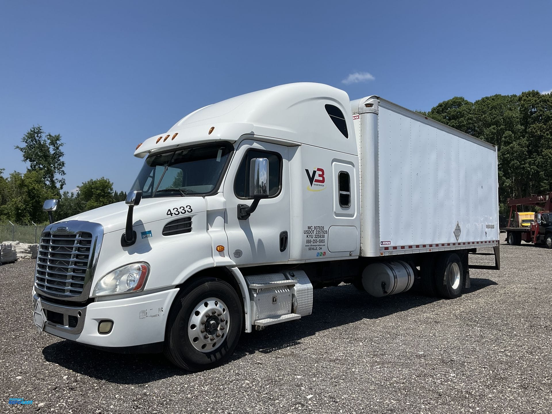 2016 Freightliner Cascadia 113 Equipment Image0