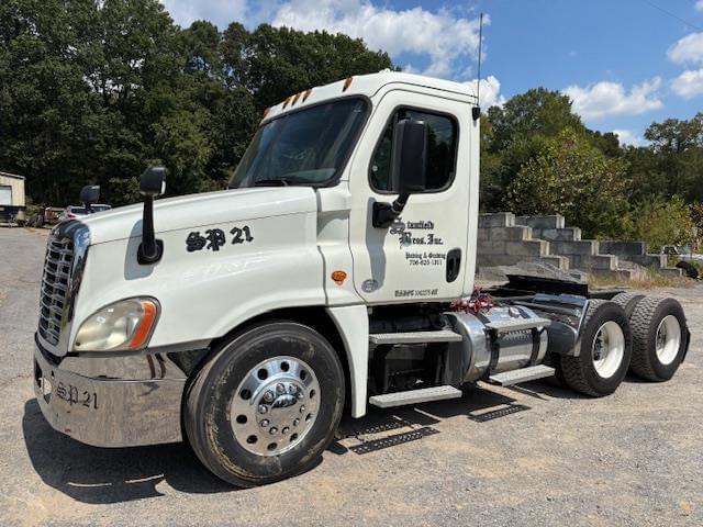 Image of Freightliner Cascadia 125 Primary image