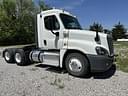 2016 Freightliner Cascadia 125 Image