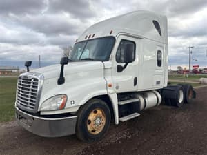2016 Freightliner Cascadia 125 Image