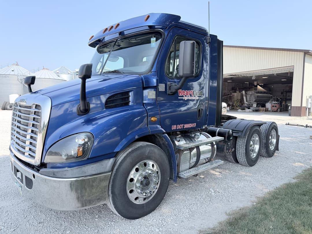 Image of Freightliner Cascadia 125 Primary image