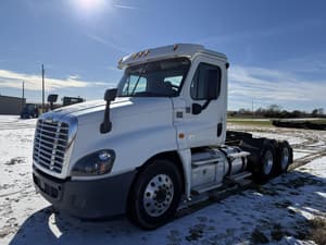 2016 Freightliner Cascadia 125 Image