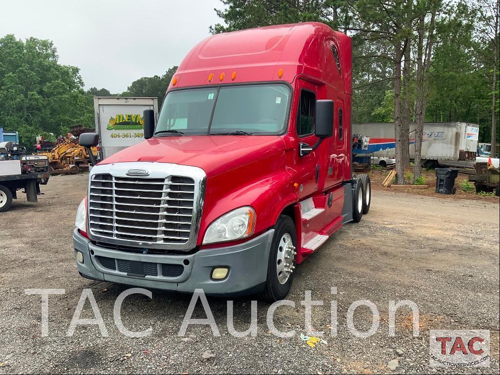 Image of Freightliner Cascadia 125 Primary image