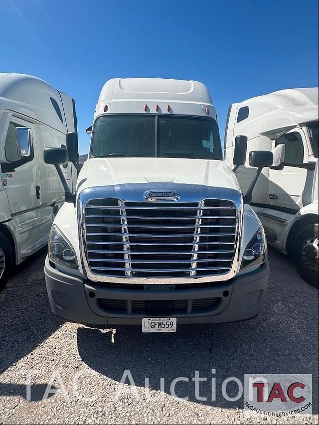 Image of Freightliner Cascadia 125 equipment image 1