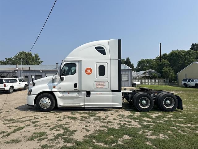 Image of Freightliner Cascadia 125 Evolution equipment image 1