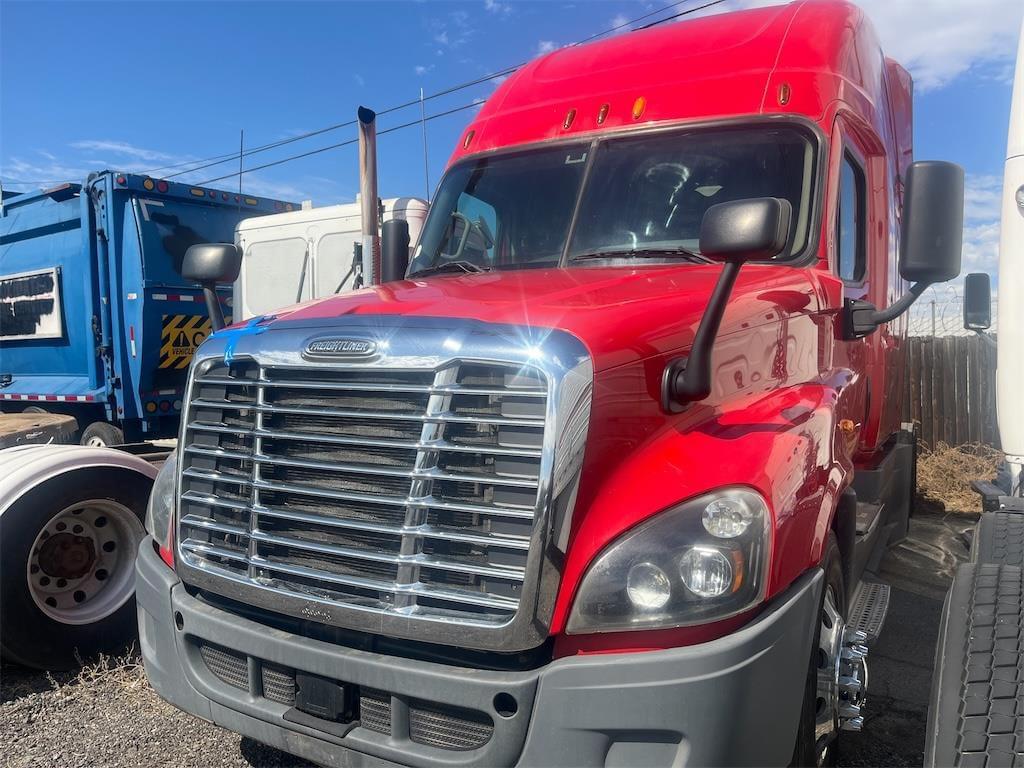 Image of Freightliner Cascadia 125 Evolution Primary image