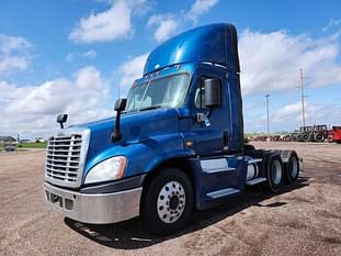 2016 Freightliner Cascadia 125 Equipment Image0