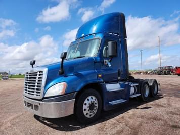 Main image Freightliner Cascadia 125