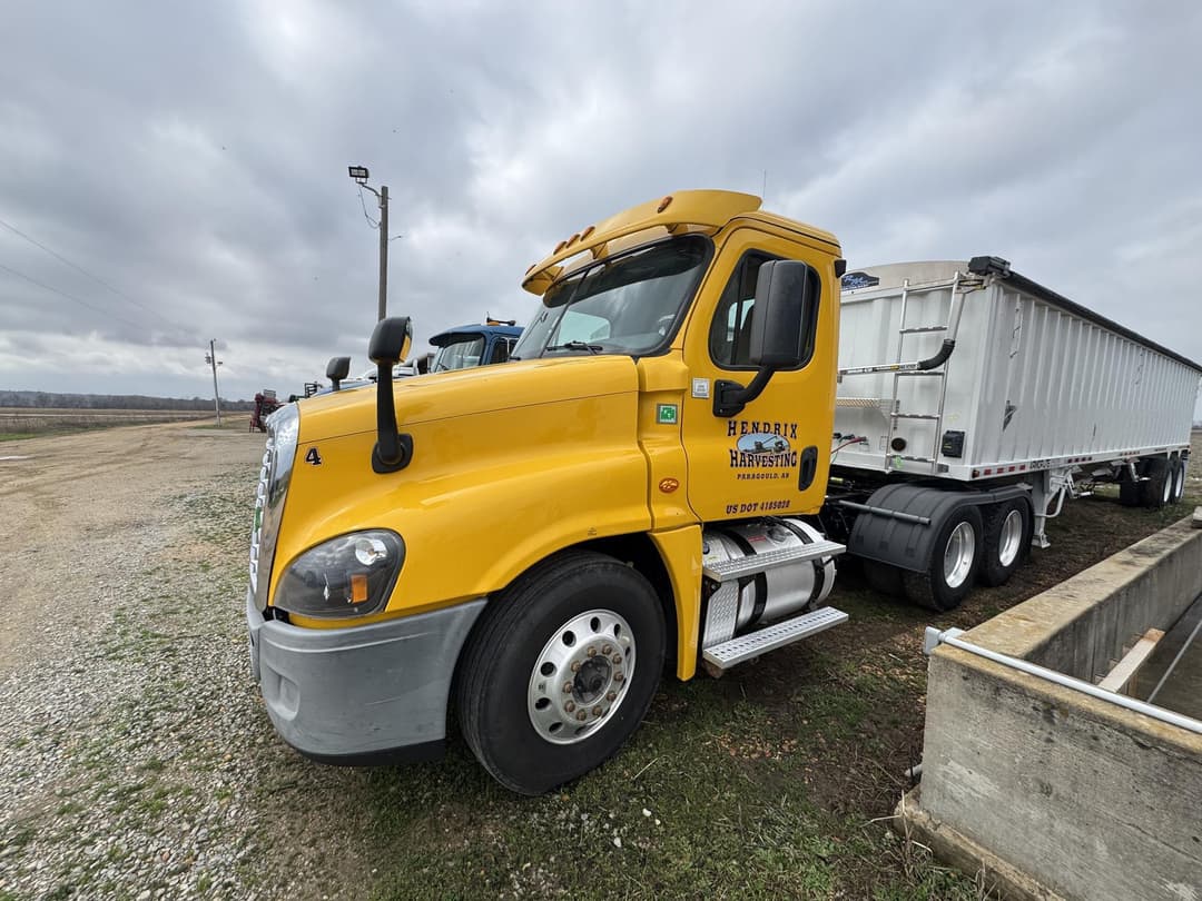 Image of Freightliner Cascadia 125 Primary image