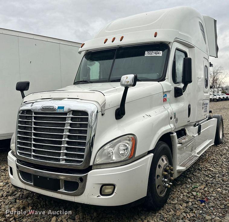 Image of Freightliner Cascadia 125 Primary image