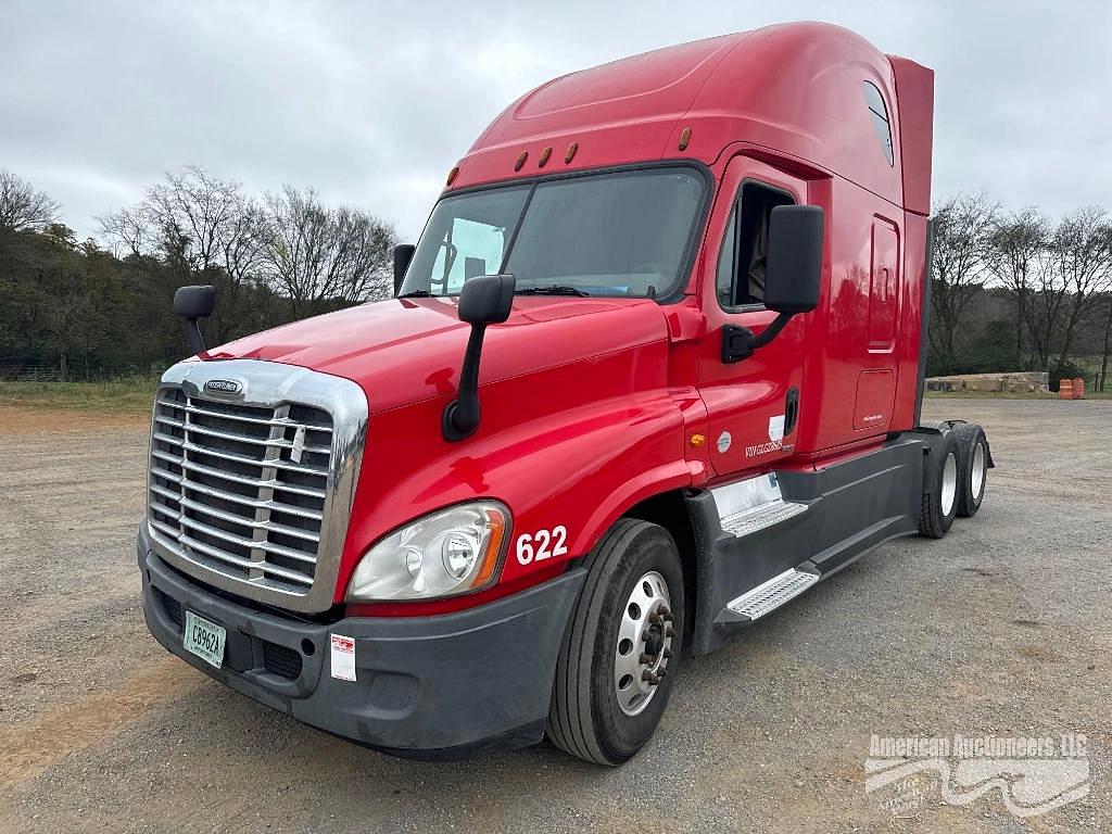 Image of Freightliner Cascadia 125 Primary image