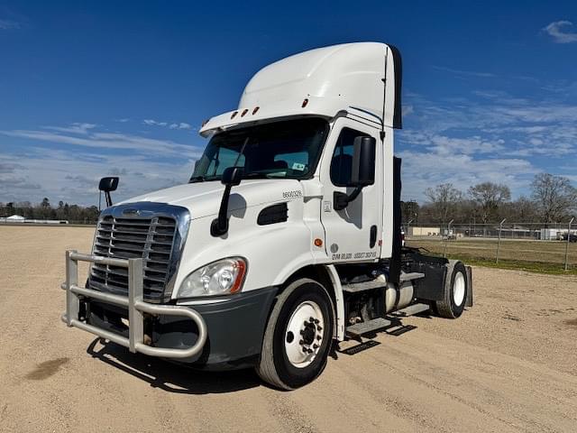 Image of Freightliner Cascadia Primary image