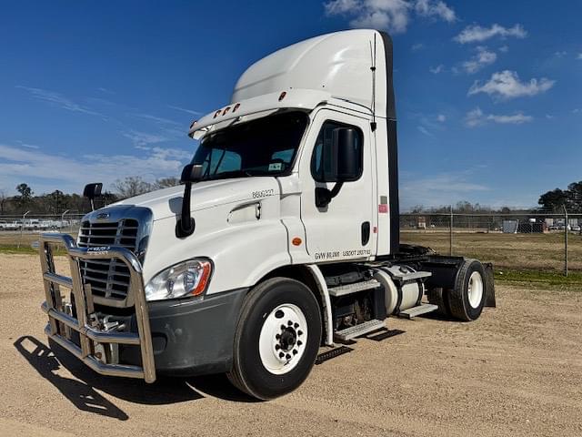 Image of Freightliner Cascadia Primary image