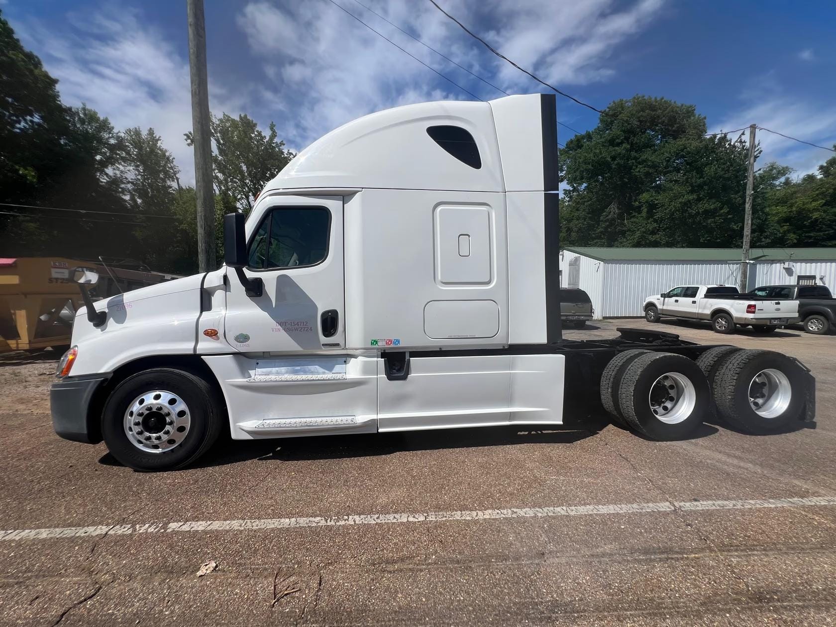 2016 Freightliner Cascadia Evolution Equipment Image0
