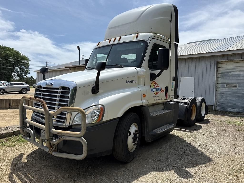 Image of Freightliner Cascadia Primary image