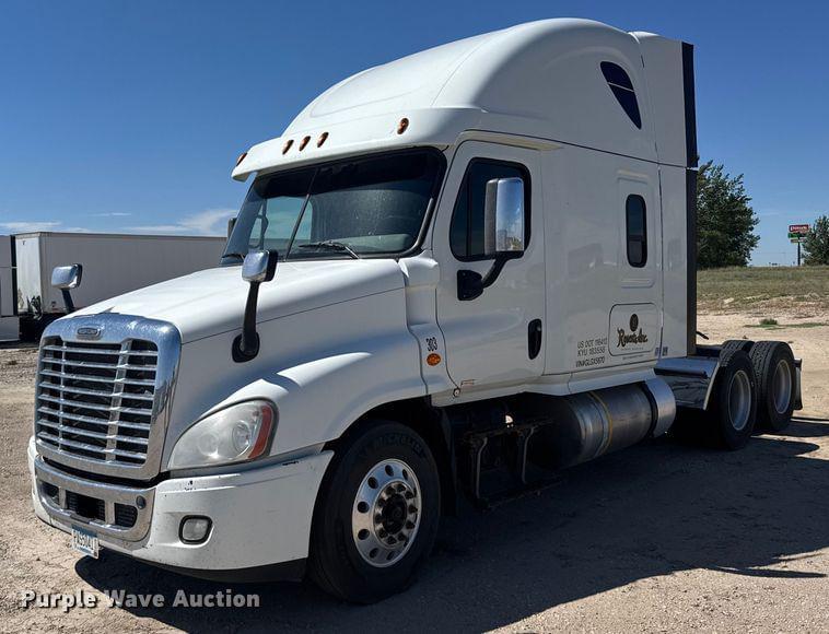 Image of Freightliner Cascadia Primary image