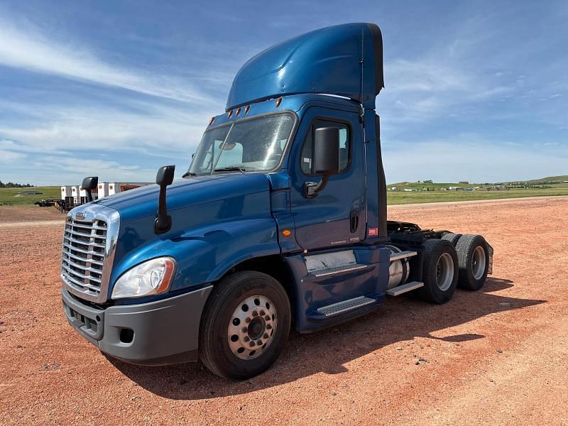 Image of Freightliner Cascadia Primary image