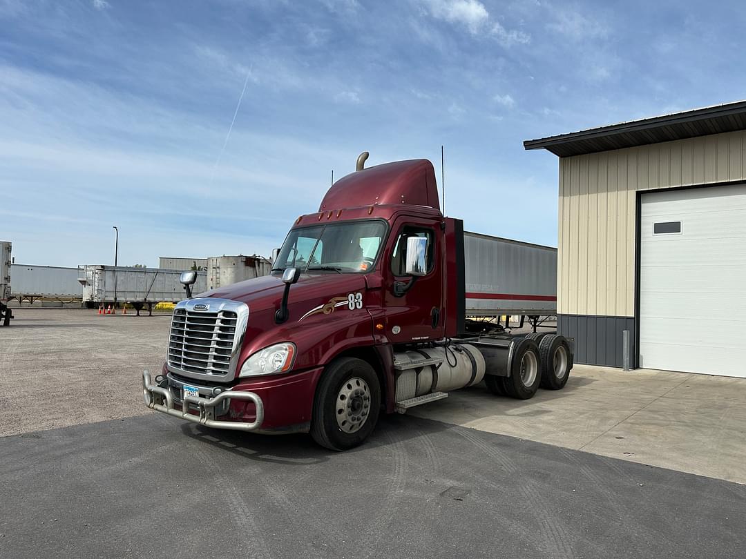 Image of Freightliner Cascadia Primary image