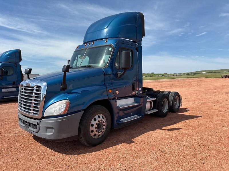 Image of Freightliner Cascadia Primary image