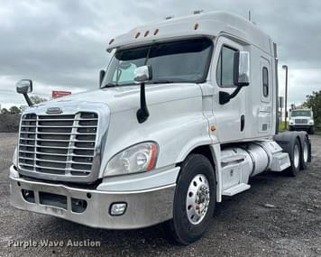 Main image Freightliner Cascadia