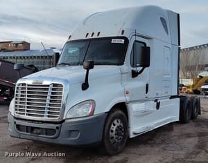 2016 Freightliner Cascadia Image