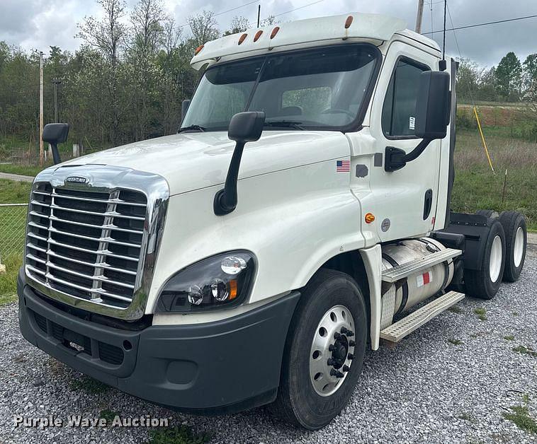Image of Freightliner Cascadia Primary image