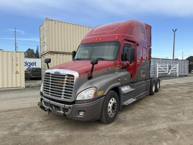 Image of Freightliner Cascadia equipment image 1