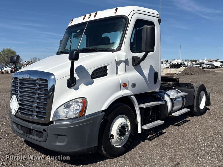 Image of Freightliner Cascadia Primary image