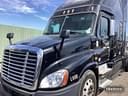 2016 Freightliner Cascadia Image