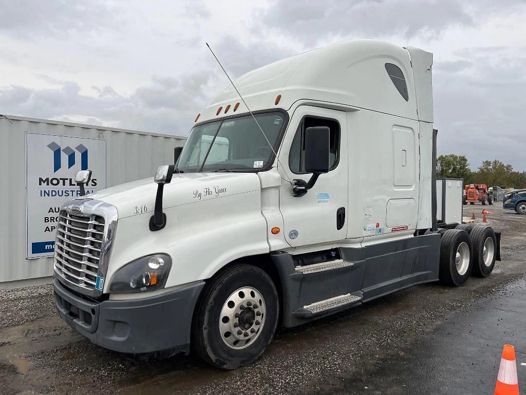 Image of Freightliner Cascadia Primary image