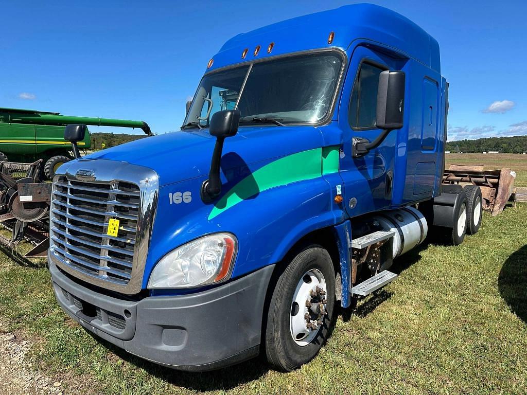 Image of Freightliner Cascadia Primary image