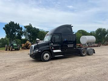 Main image Freightliner Cascadia
