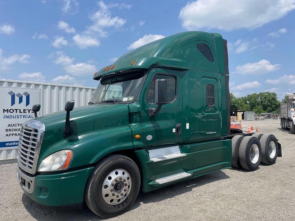 Image of Freightliner Cascadia Primary image