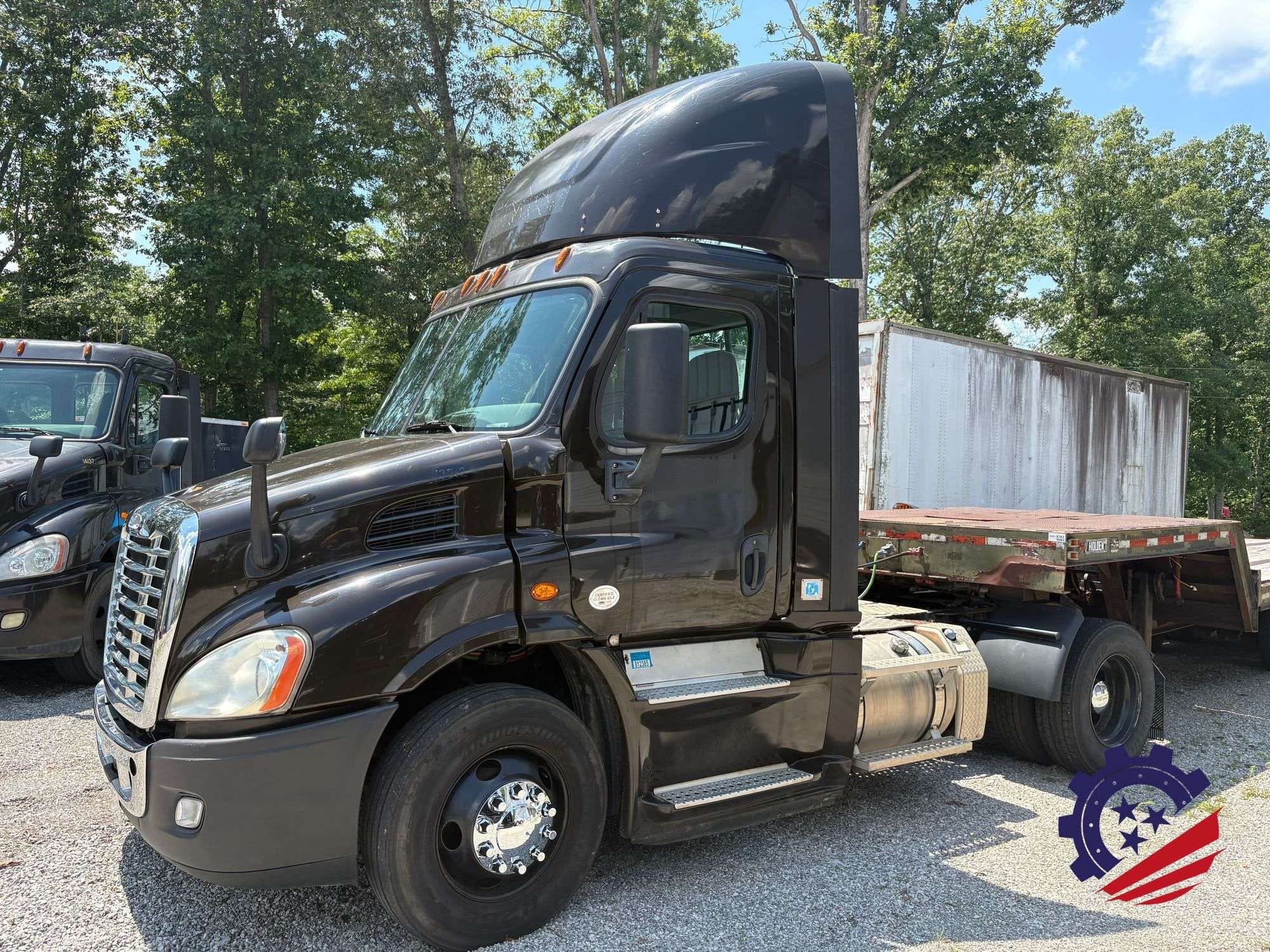 2016 Freightliner Cascadia 113 Equipment Image0