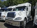 2016 Freightliner Columbia Image