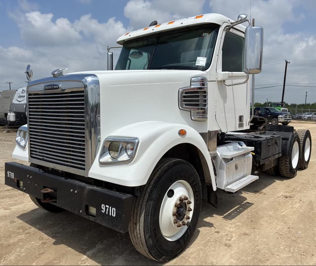 Image of Freightliner Coronado 122 equipment image 1
