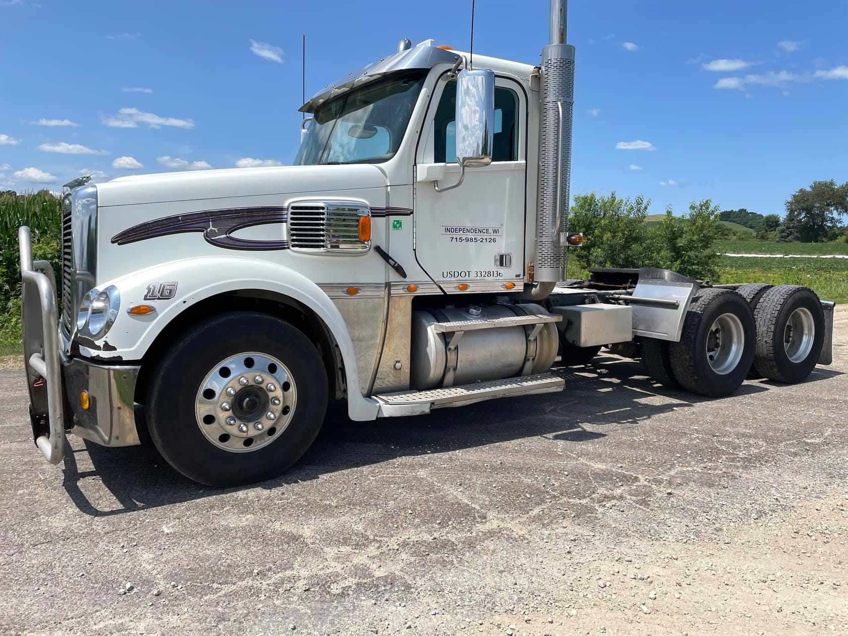 2016 Freightliner Coronado 132 Equipment Image0