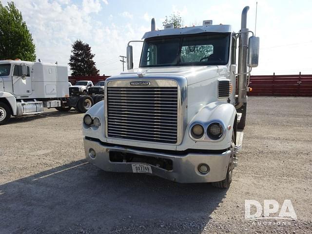 Image of Freightliner Coronado equipment image 3