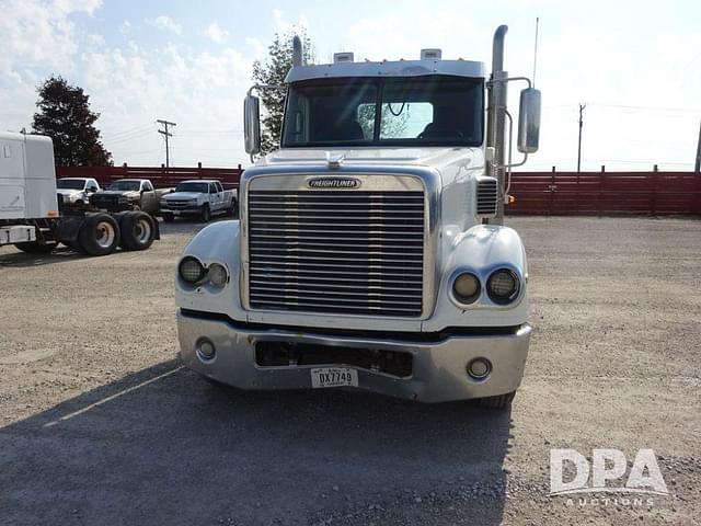 Image of Freightliner Coronado equipment image 4