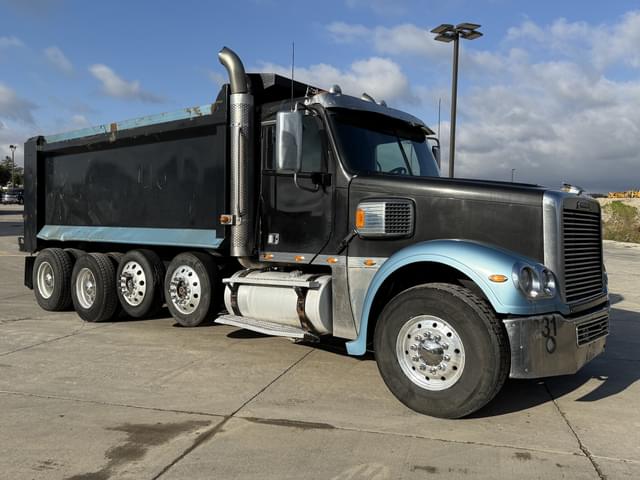 Image of Freightliner Coronado equipment image 3