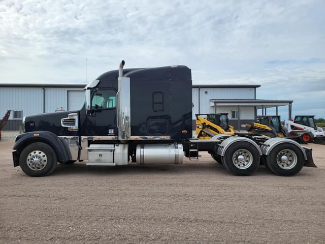 Image of Freightliner Coronado equipment image 4
