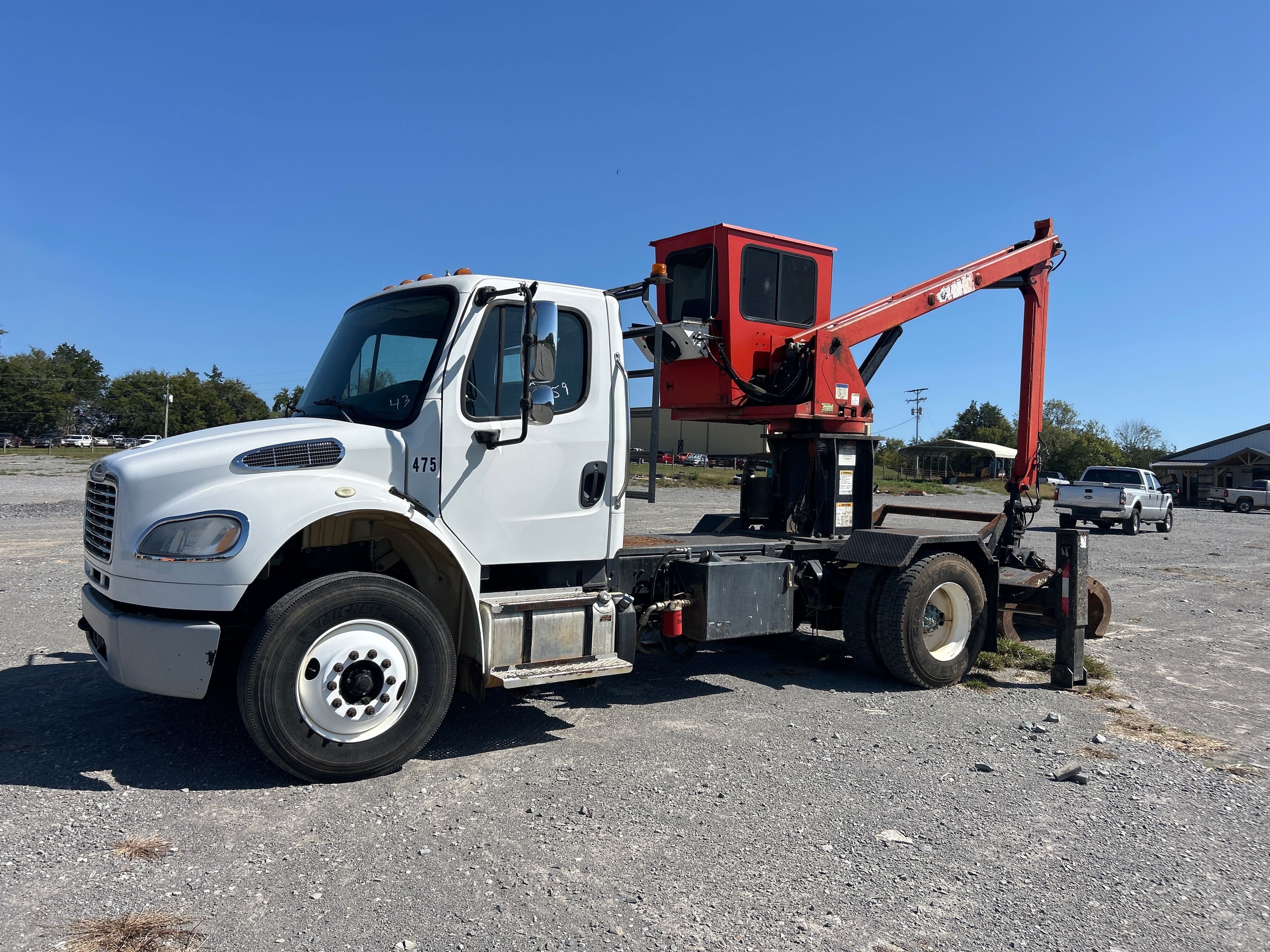 2016 Freightliner M2 106 Equipment Image0