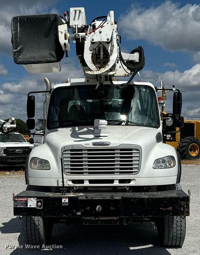 Image of Freightliner M2 equipment image 1